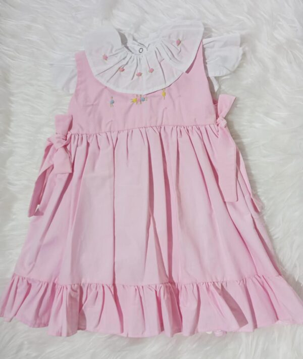 Vestido Atemporal rosa e branco